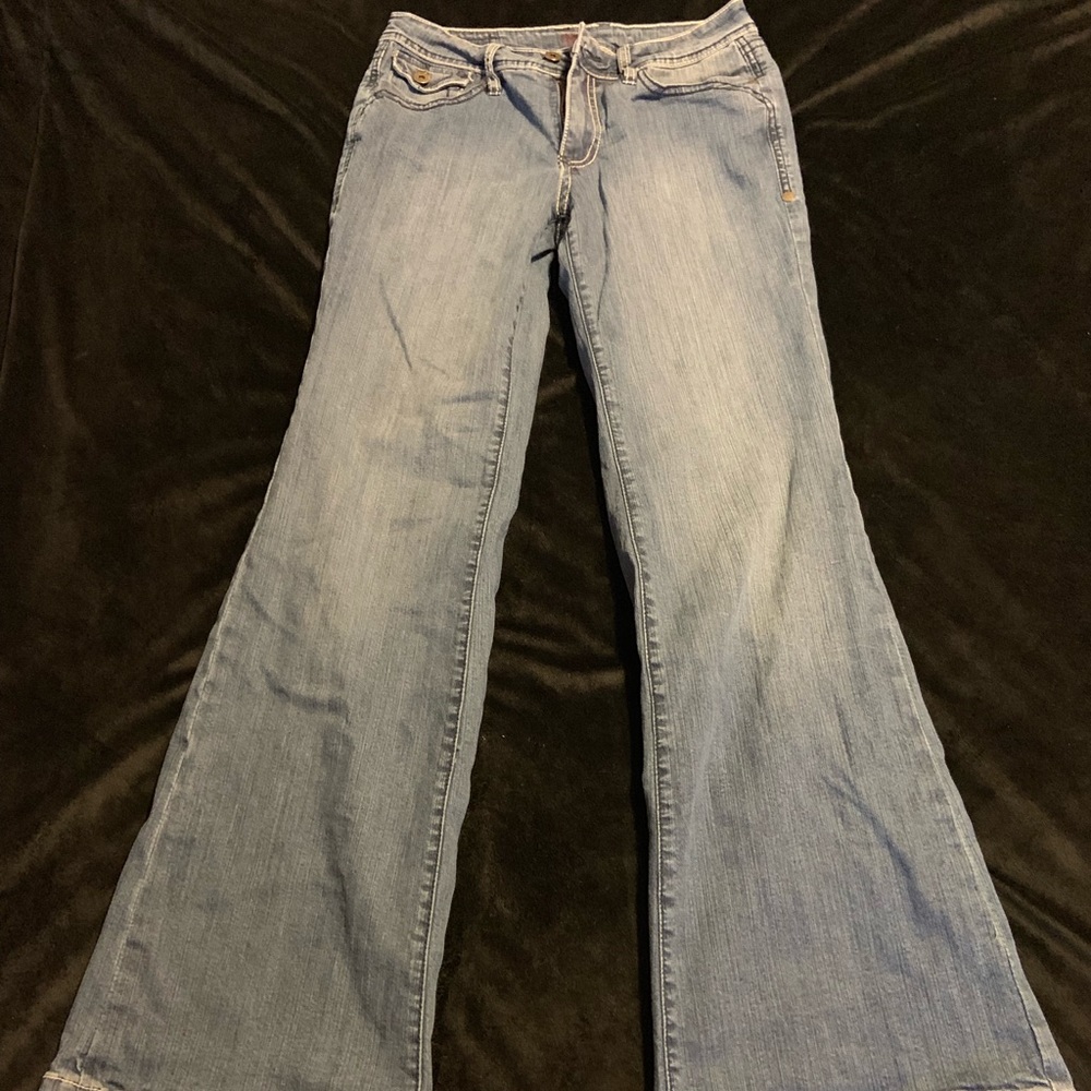 Woman’s worn jeans